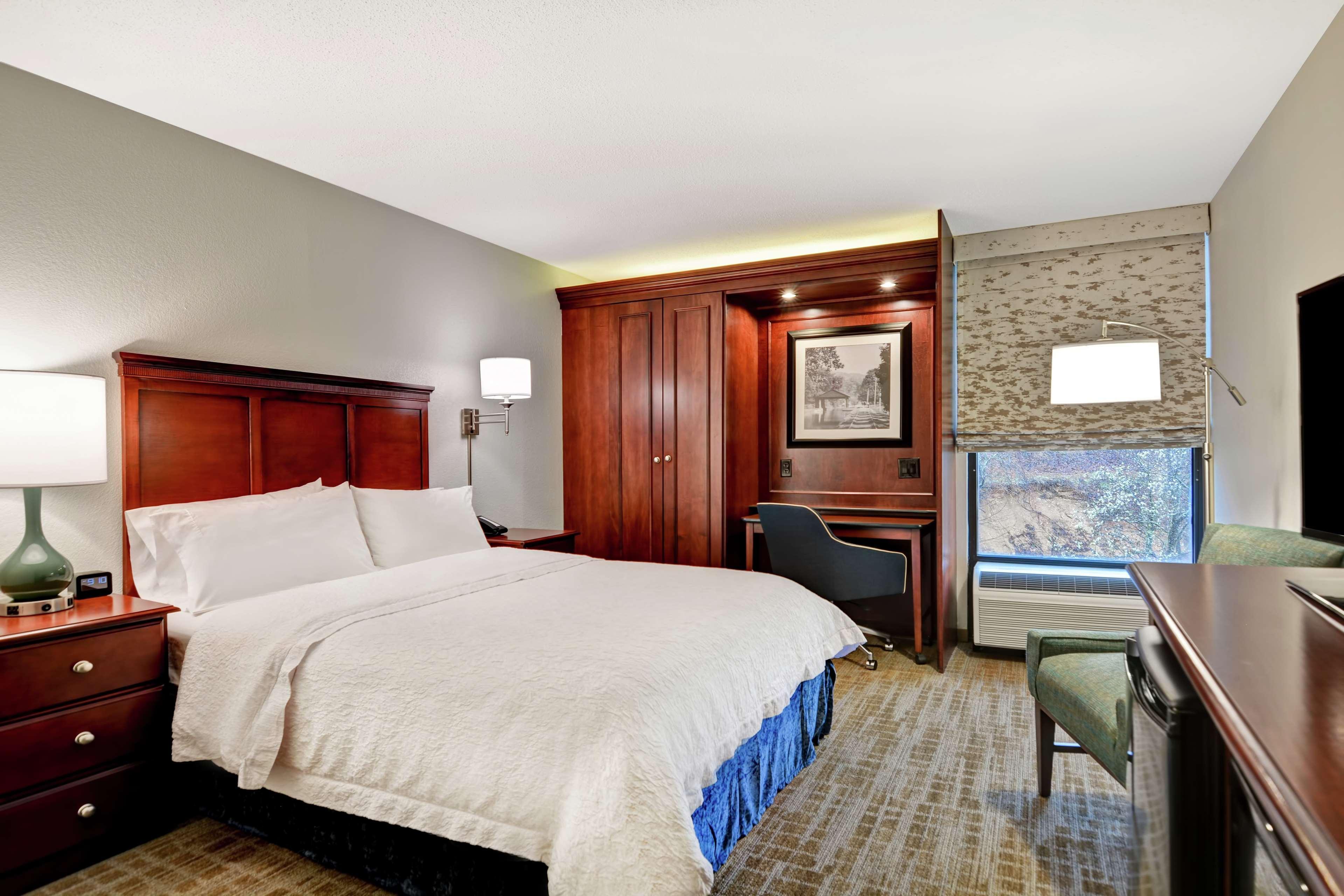 Hampton Inn Beckley Exteriör bild