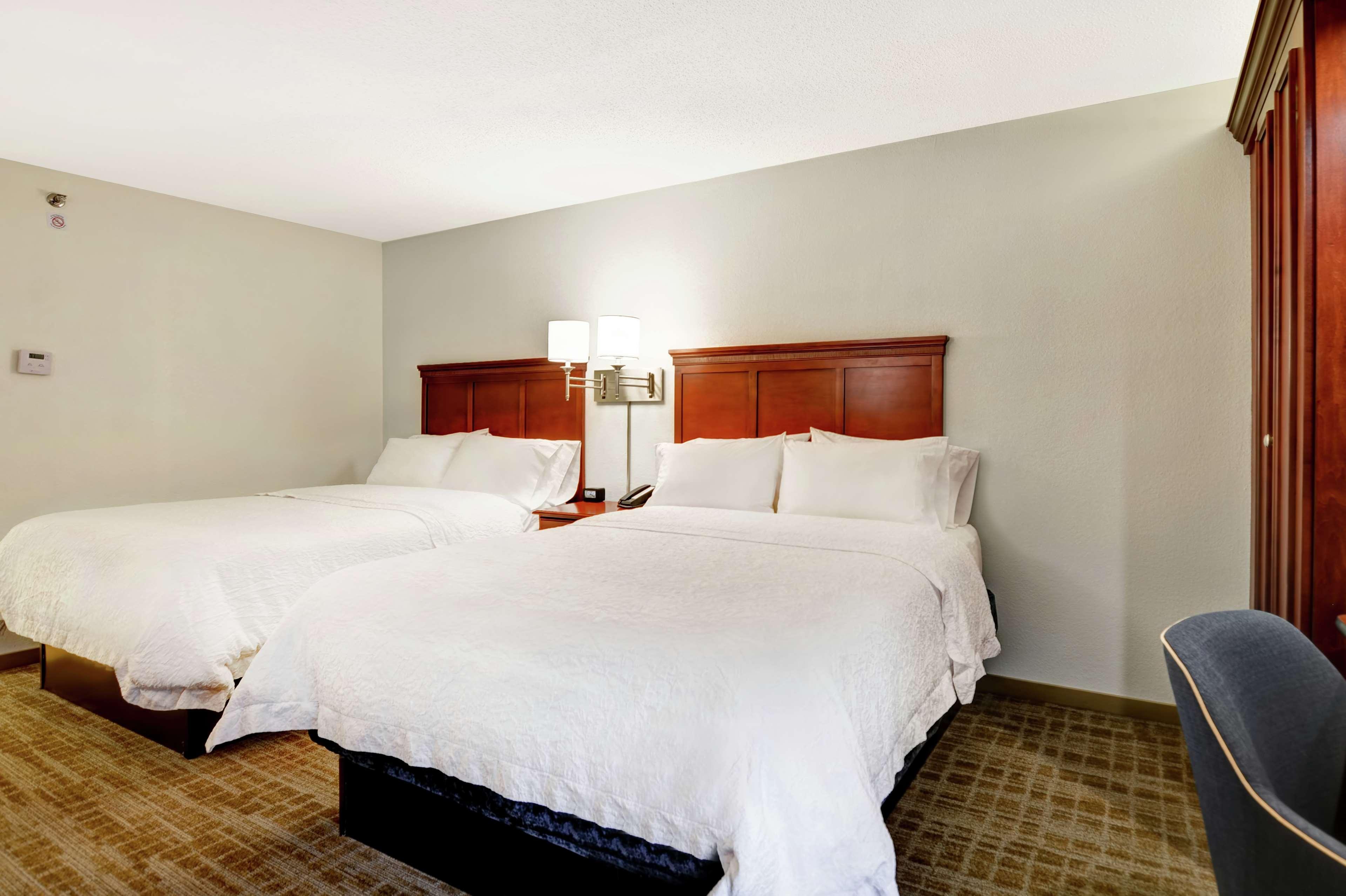 Hampton Inn Beckley Exteriör bild