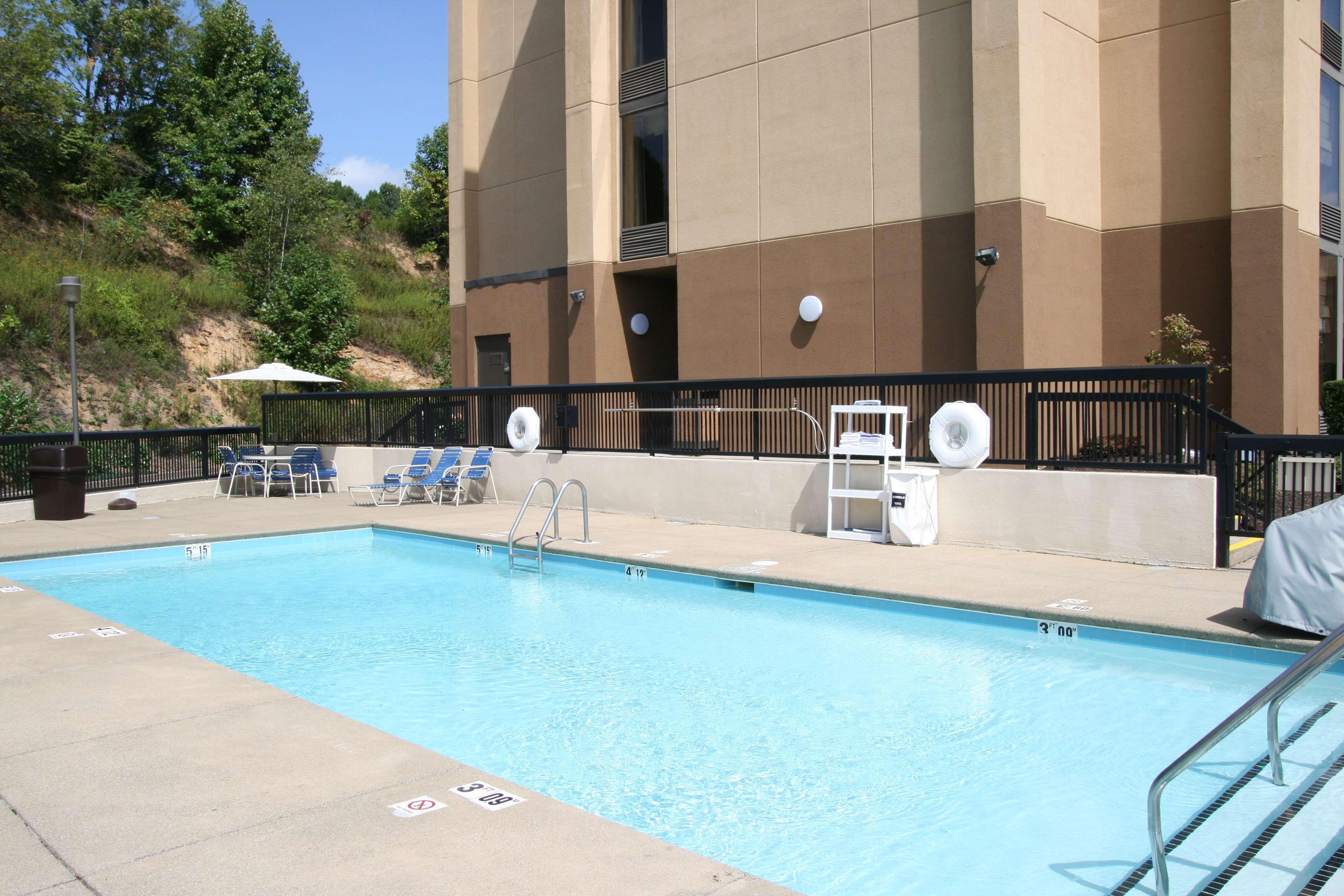 Hampton Inn Beckley Exteriör bild