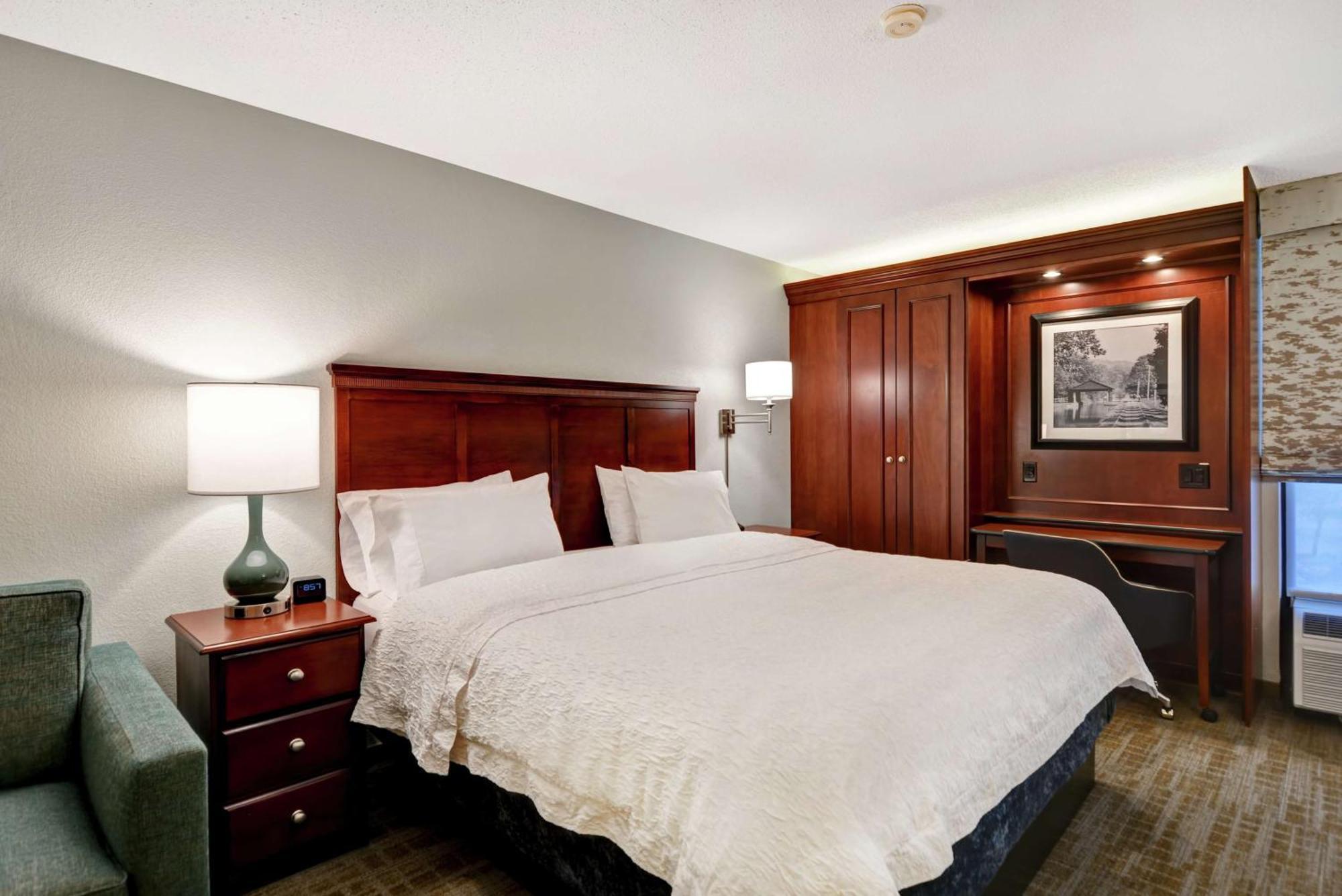Hampton Inn Beckley Exteriör bild