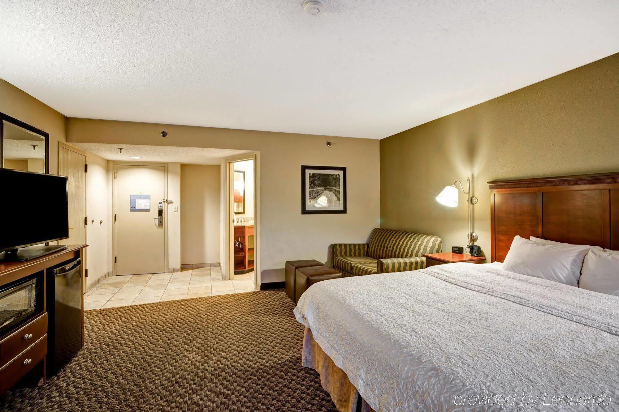 Hampton Inn Beckley Exteriör bild